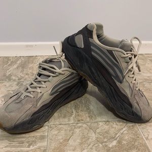 adidas Yeezy Boost 700 V2 Tephra
